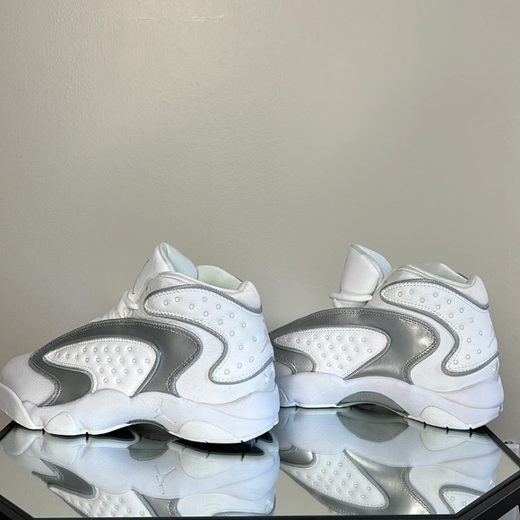 Jordan White Metallic Silver White WMNS AIR OG CW0907 100 - Size 8W NEW - Picture 8 of 10